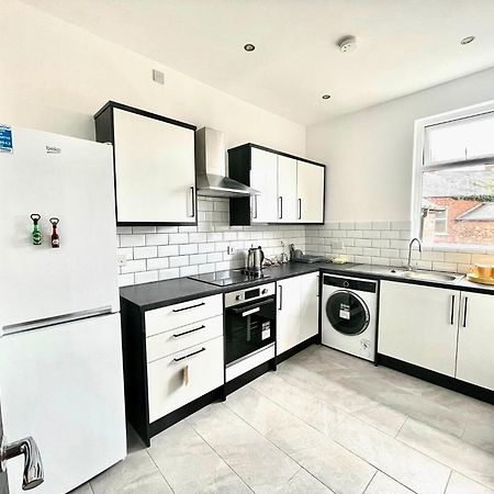 Entire Yellowapt Near Belfast City Centre - Free Parking - Up To 3 Guests - 2 Beds Екстер'єр фото
