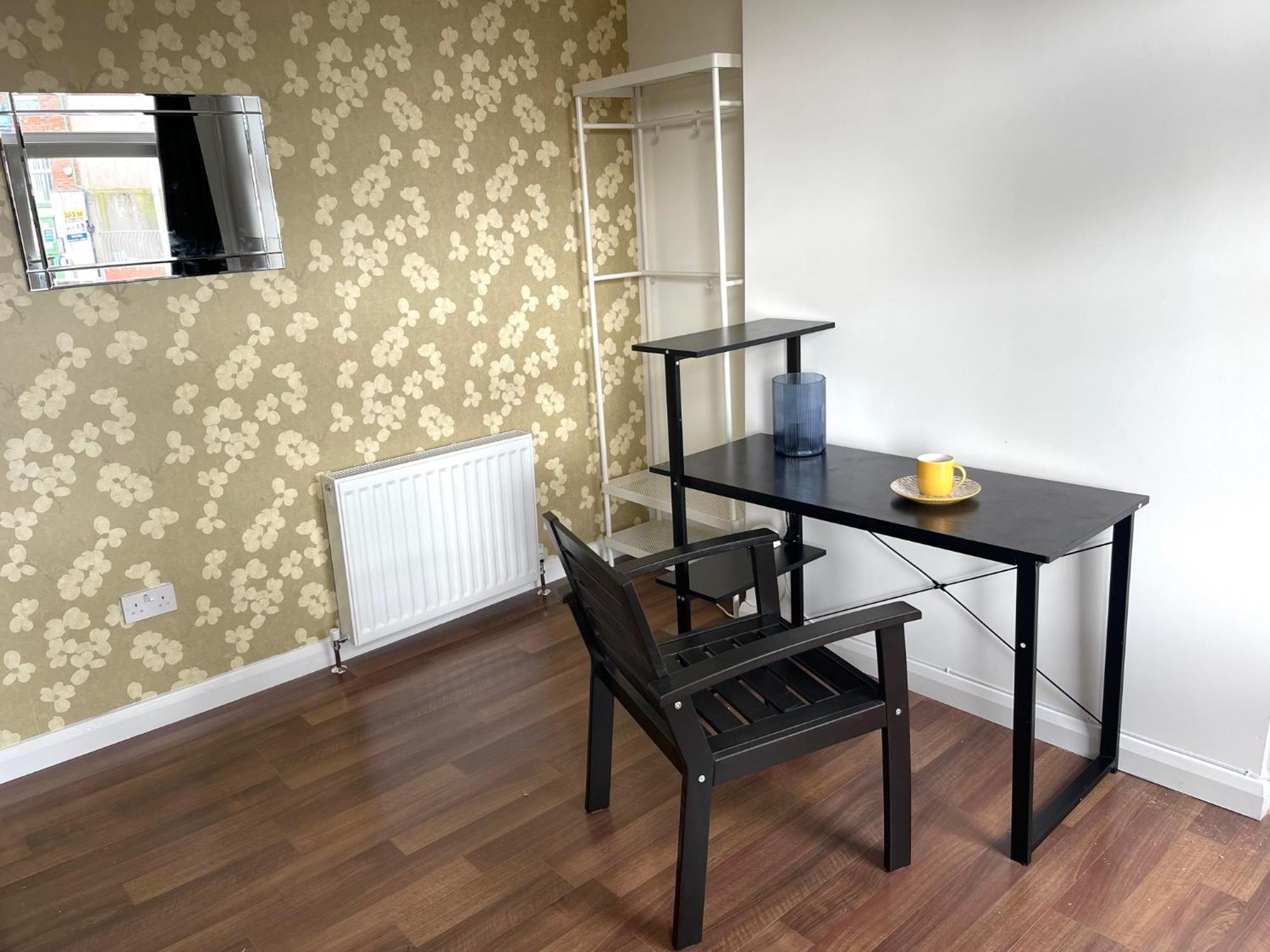 Entire Yellowapt Near Belfast City Centre - Free Parking - Up To 3 Guests - 2 Beds Екстер'єр фото